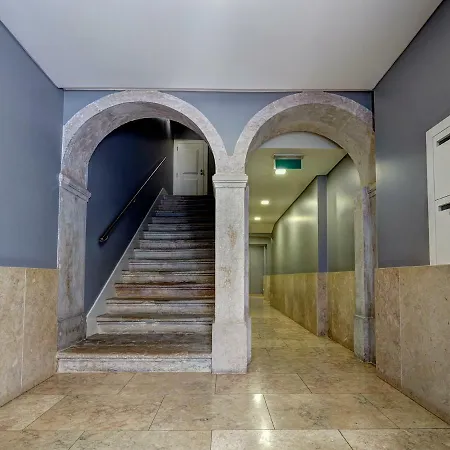 Canaan Boutique Fanqueiros 114 By Get Your *